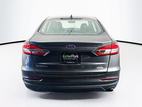 Used 2020 Ford Fusion SE FWD image 7