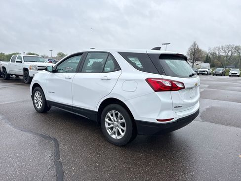 Used 2020 Chevrolet Equinox LS AWD/4WD image 2