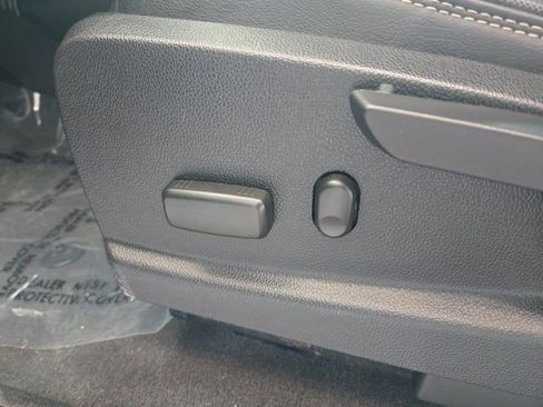 Used 2019 GMC Canyon Denali image 17