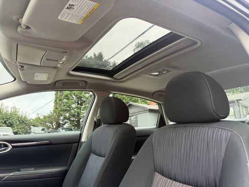 Used 2019 Nissan Sentra SV w/ Special Edition Package FWD image 22