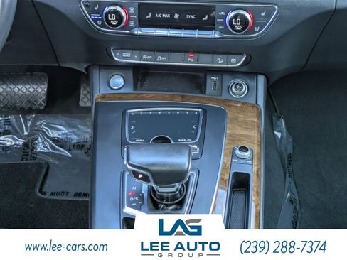 Used 2018 Audi Q5 Prestige w/ Prestige Package AWD/4WD image 18