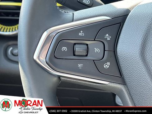 Certified 2024 Chevrolet Trax LT w/ LT Convenience Package FWD image 24