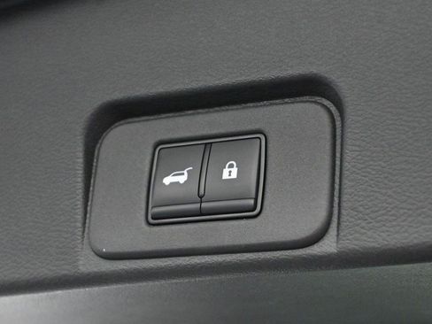 Used 2023 Nissan Rogue SL FWD image 10