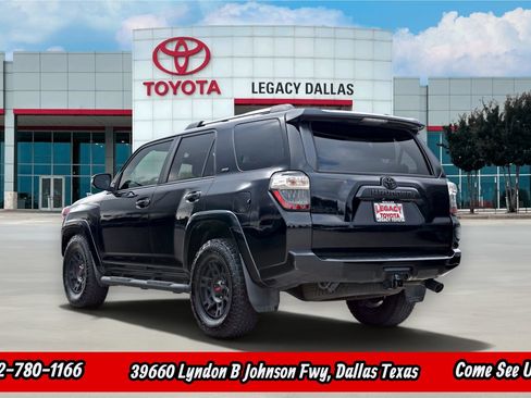 Used 2024 Toyota 4Runner SR5 Premium w/ Moonroof Package RWD image 8