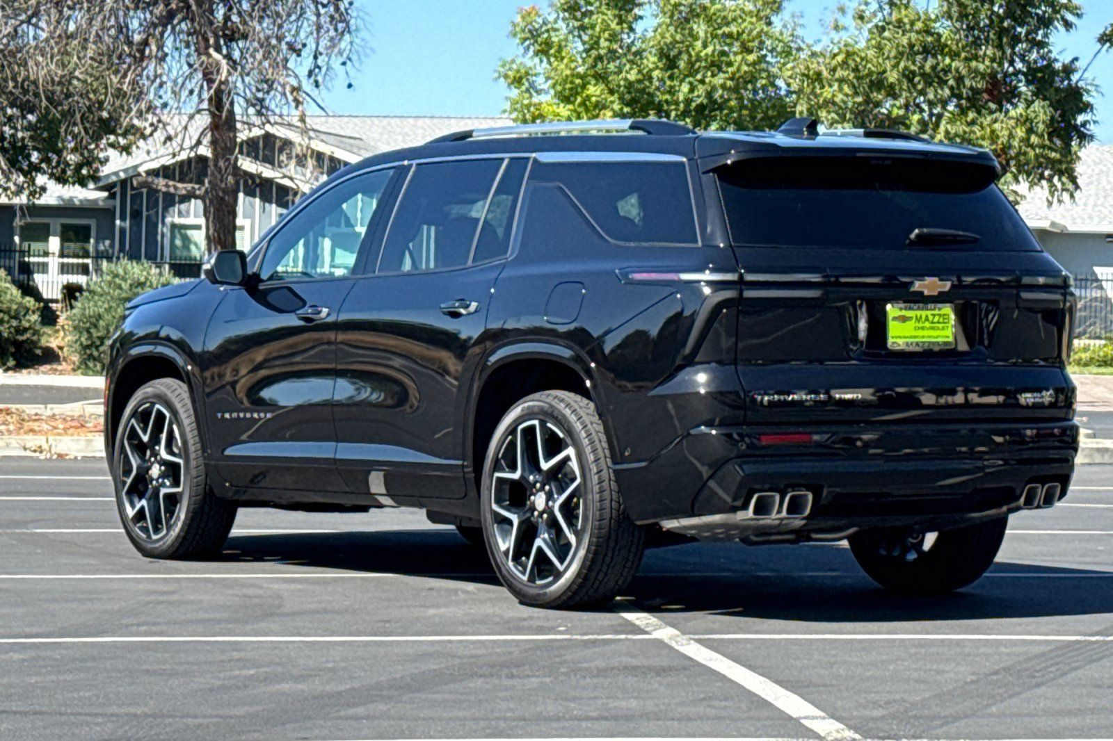 Used 2026 Chevrolet Traverse High Country w/ LPO, Floor Liner Package AWD/4WD image 3