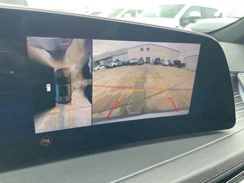 Used 2025 Cadillac XT4 Premium Luxury FWD image 6