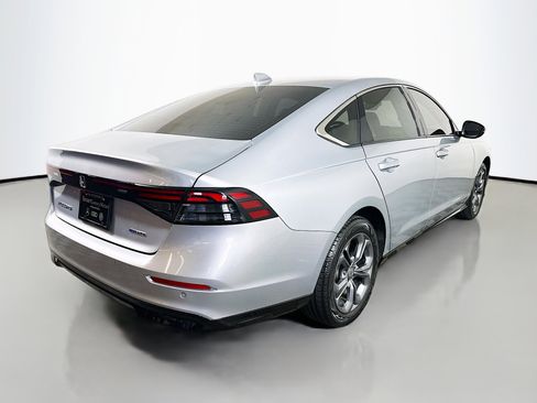 Used 2024 Honda Accord EX-L image 7