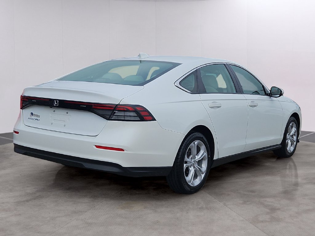 Certified 2024 Honda Accord LX image 4