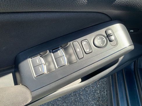 Used 2025 Honda Civic Sport image 13