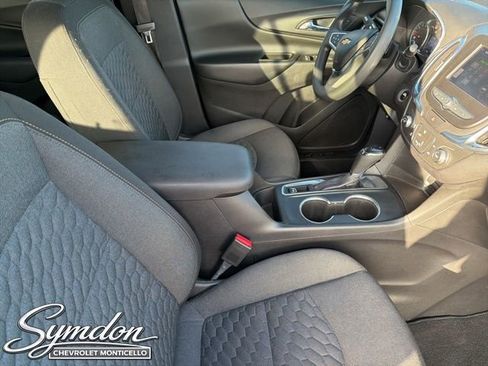 Used 2020 Chevrolet Equinox LT FWD image 22