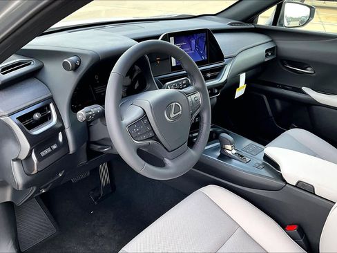New 2026 Lexus UX 300h Premium image 8