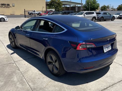 Used 2018 Tesla Model 3 Long Range RWD image 4