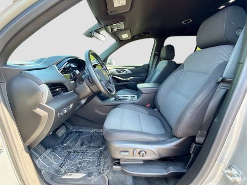 Used 2023 Chevrolet Traverse LT AWD/4WD image 22