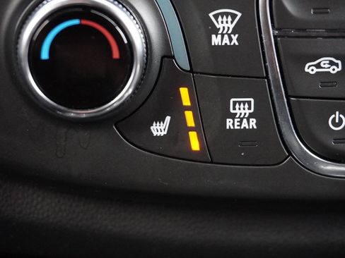 Used 2023 Chevrolet Traverse LT w/ LPO, Floor Liner Package image 56