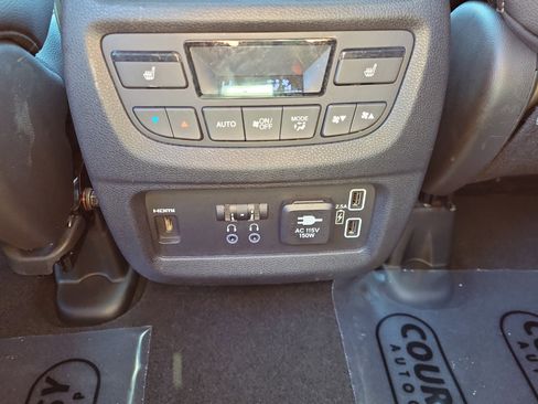 Used 2021 Honda Pilot Elite image 17