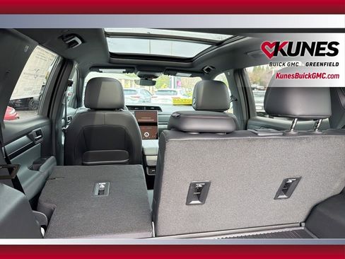 New 2026 GMC Terrain AT4 w/ Technology Package II AWD/4WD image 34