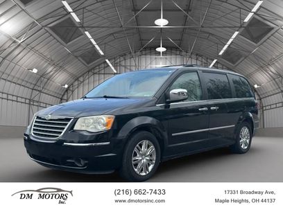 Used 2008 Chrysler Town & Country Limited