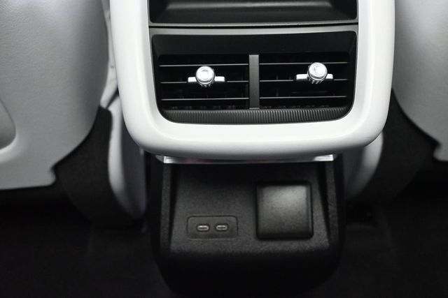 Used 2024 Cadillac Lyriq Sport AWD/4WD image 14