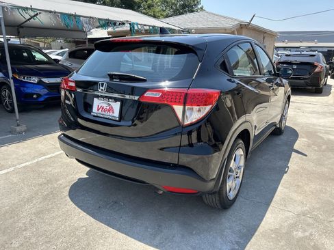 Used 2020 Honda HR-V LX image 5