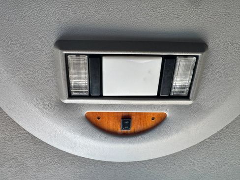 Used 2006 Chevrolet Kodiak C4500 2WD Crew Cab image 17