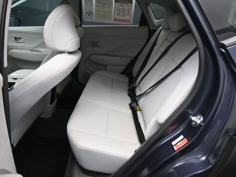 Used 2024 Hyundai Kona SEL FWD image 11