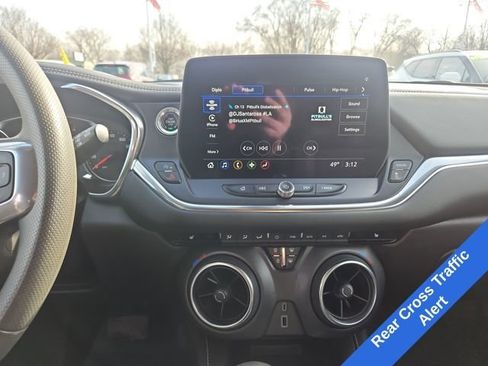 Used 2023 Chevrolet Blazer LT w/ Convenience Package image 11