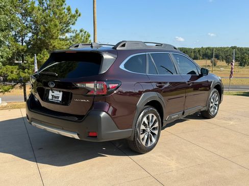 Used 2025 Subaru Outback Limited w/ Popular Package #2 AWD/4WD image 6