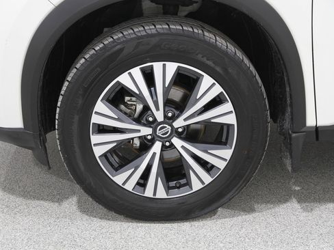 Used 2021 Nissan Rogue SV image 21