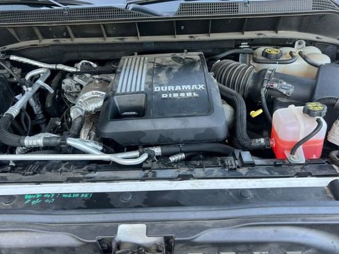 Used 2022 Chevrolet Silverado 1500 LT Trail Boss AWD/4WD image 23