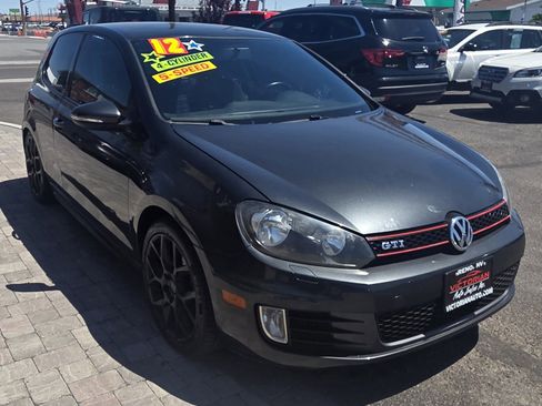 Used 2012 Volkswagen Golf 2-Door FWD image 3