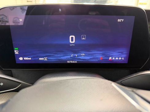 Used 2026 Chevrolet Traverse LT AWD/4WD image 39