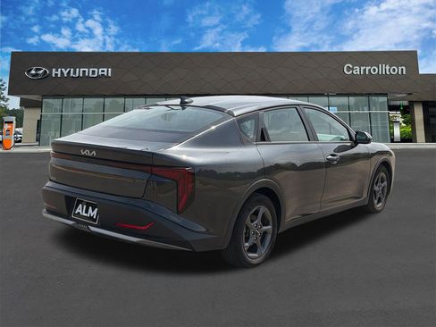 Used 2025 Kia K4 FWD image 5