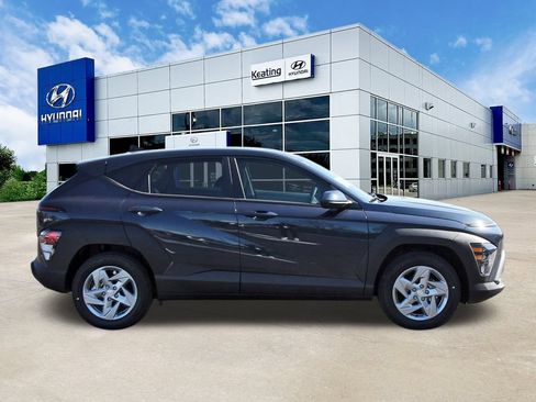 Used 2026 Hyundai Kona SE FWD image 4