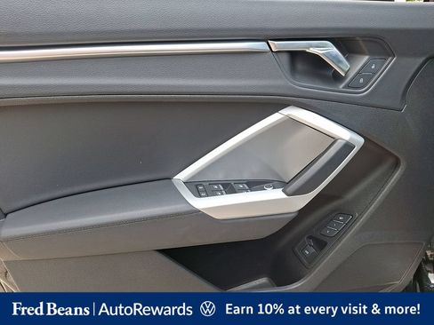 Used 2023 Audi Q3 2.0T Premium w/ Convenience Package AWD/4WD image 16