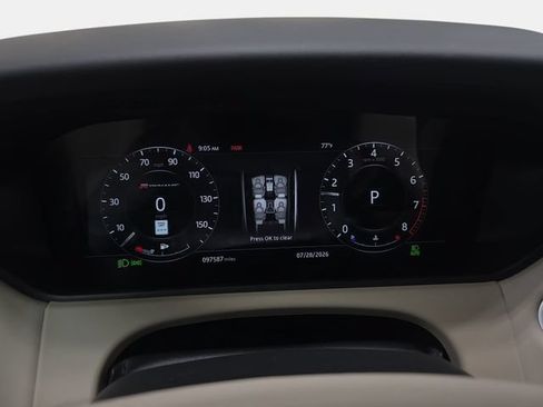 Used 2018 Land Rover Range Rover Velar R-Dynamic SE AWD/4WD image 19