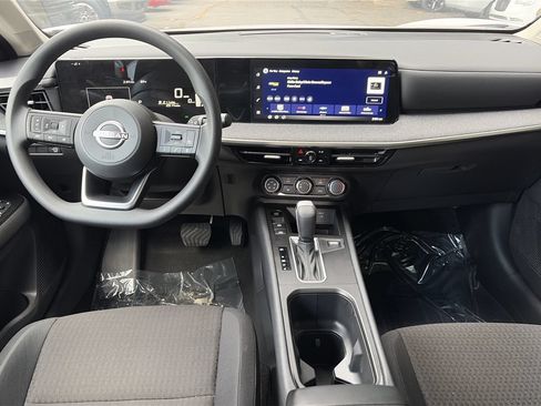 Used 2026 Nissan Kicks S FWD image 2