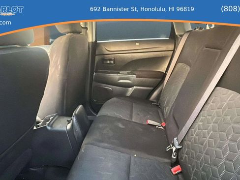 Used 2020 Mitsubishi Outlander Sport ES FWD image 19