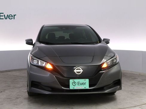 Used 2025 Nissan Leaf S image 12