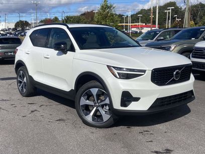 New 2026 Volvo XC40 B5 Plus w/ Protection Package Premier