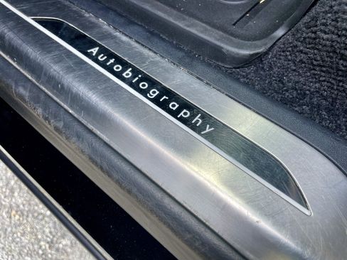 Certified 2024 Land Rover Range Rover Autobiography AWD/4WD image 40