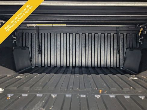 Used 2022 Toyota Tacoma TRD Off-Road w/ TRD Premium Off Road Package image 17