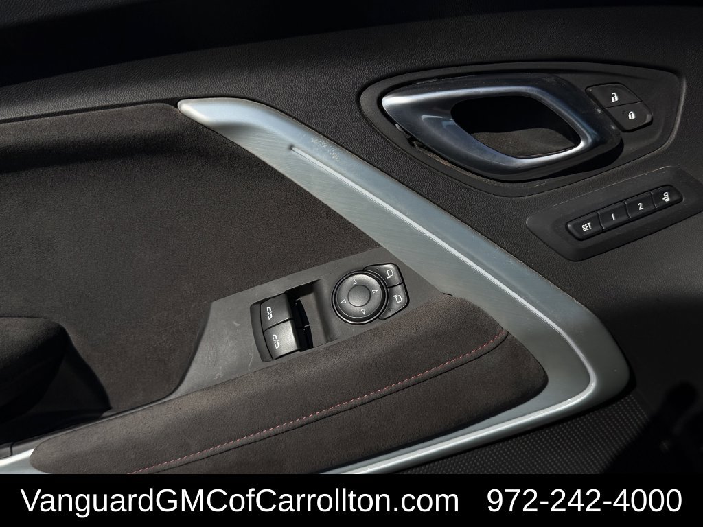 Used 2022 Chevrolet Camaro ZL1 RWD image 26