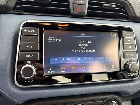 Used 2023 Nissan Versa SV image 22