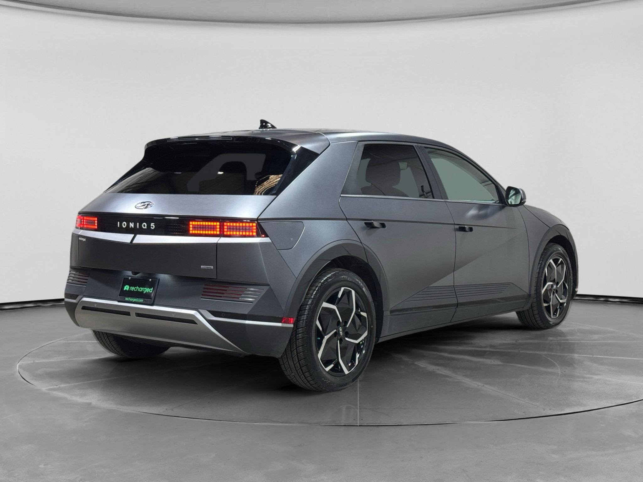 Used 2023 Hyundai Ioniq 5 SEL w/ Cargo Package AWD/4WD image 3
