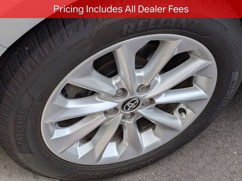 Used 2020 Toyota Corolla LE FWD image 9