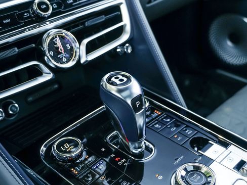New 2025 Bentley Flying Spur Plug-In Hybrid AWD/4WD image 14