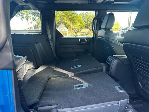 New 2025 Ford Bronco Badlands image 57