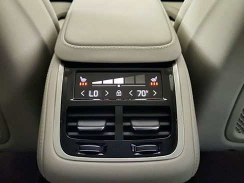 New 2026 Volvo XC90 T8 Ultra w/ Protection Package Premier AWD/4WD image 34