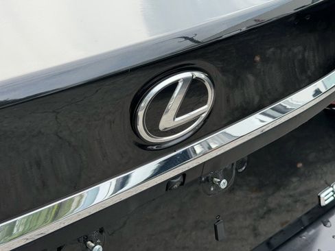 Used 2023 Lexus ES 350 w/ Accessory Package (Z1) FWD image 15