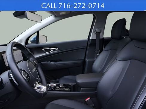 Used 2023 Kia Sportage EX w/ EX Premium Package image 13